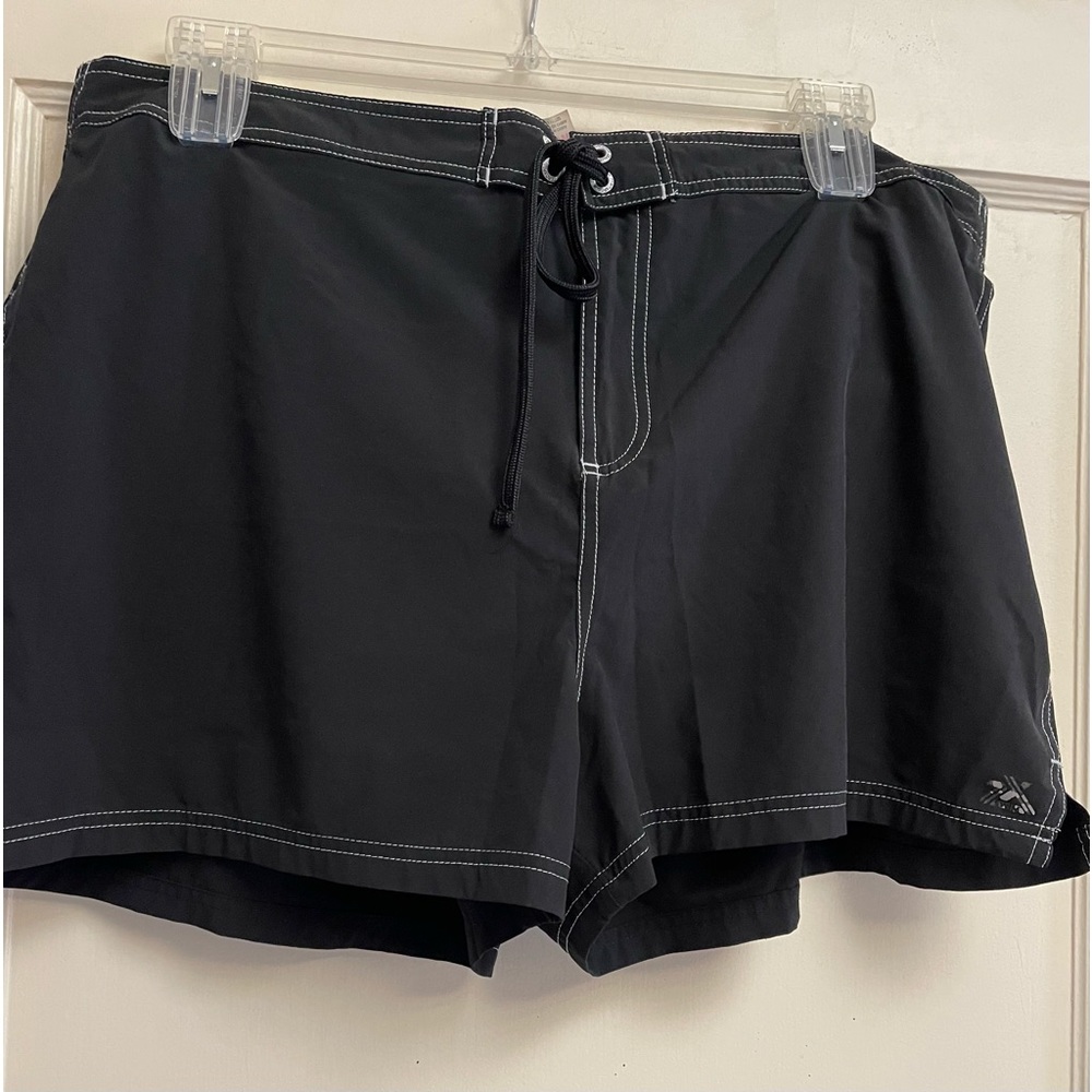 Women’s swimsuit bottoms